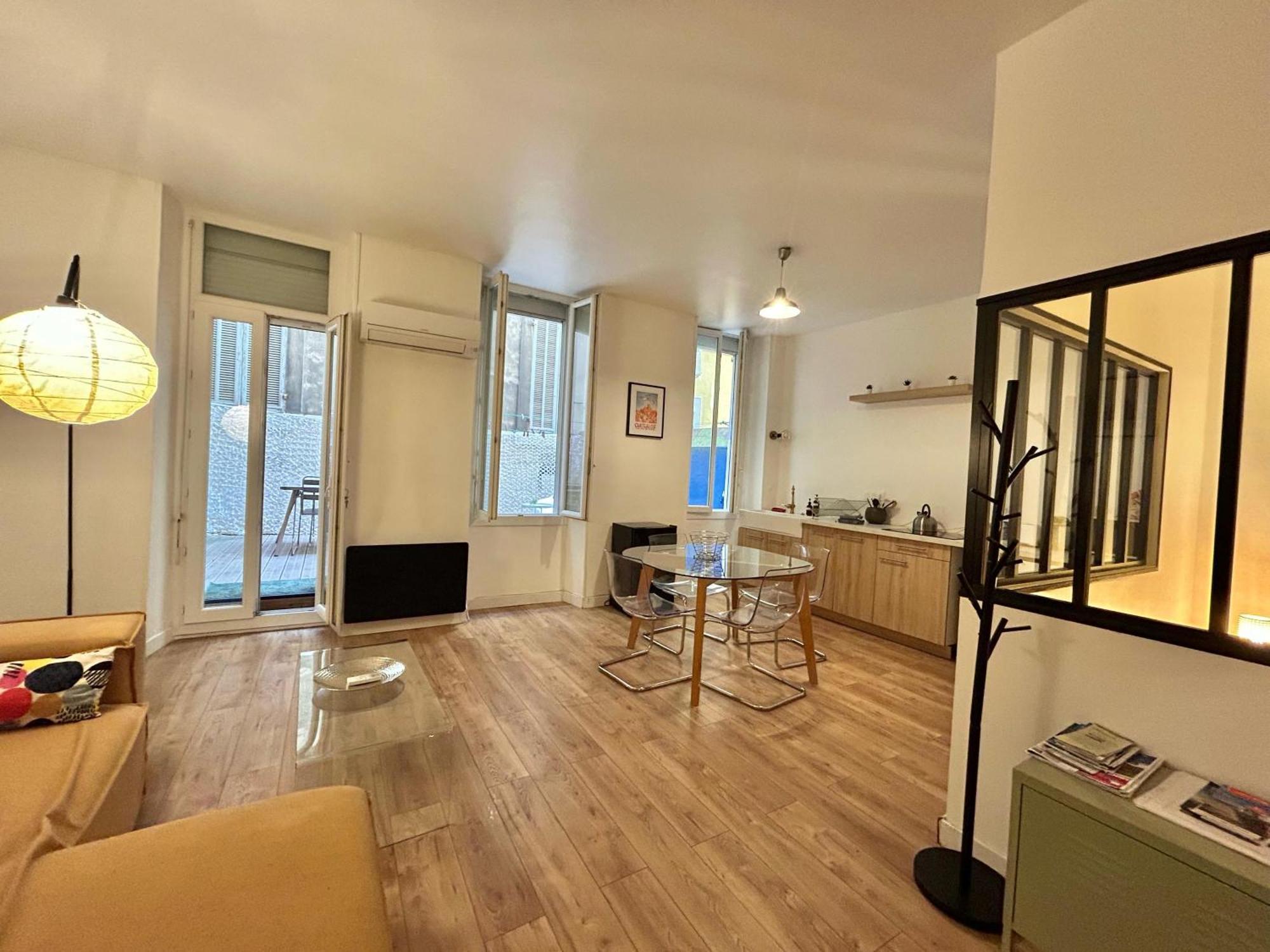 Chez Marie Et Romain- Appartement De Charme Au Coeur De La Joliette Proche Panier Centre Ville Marseille Kültér fotó