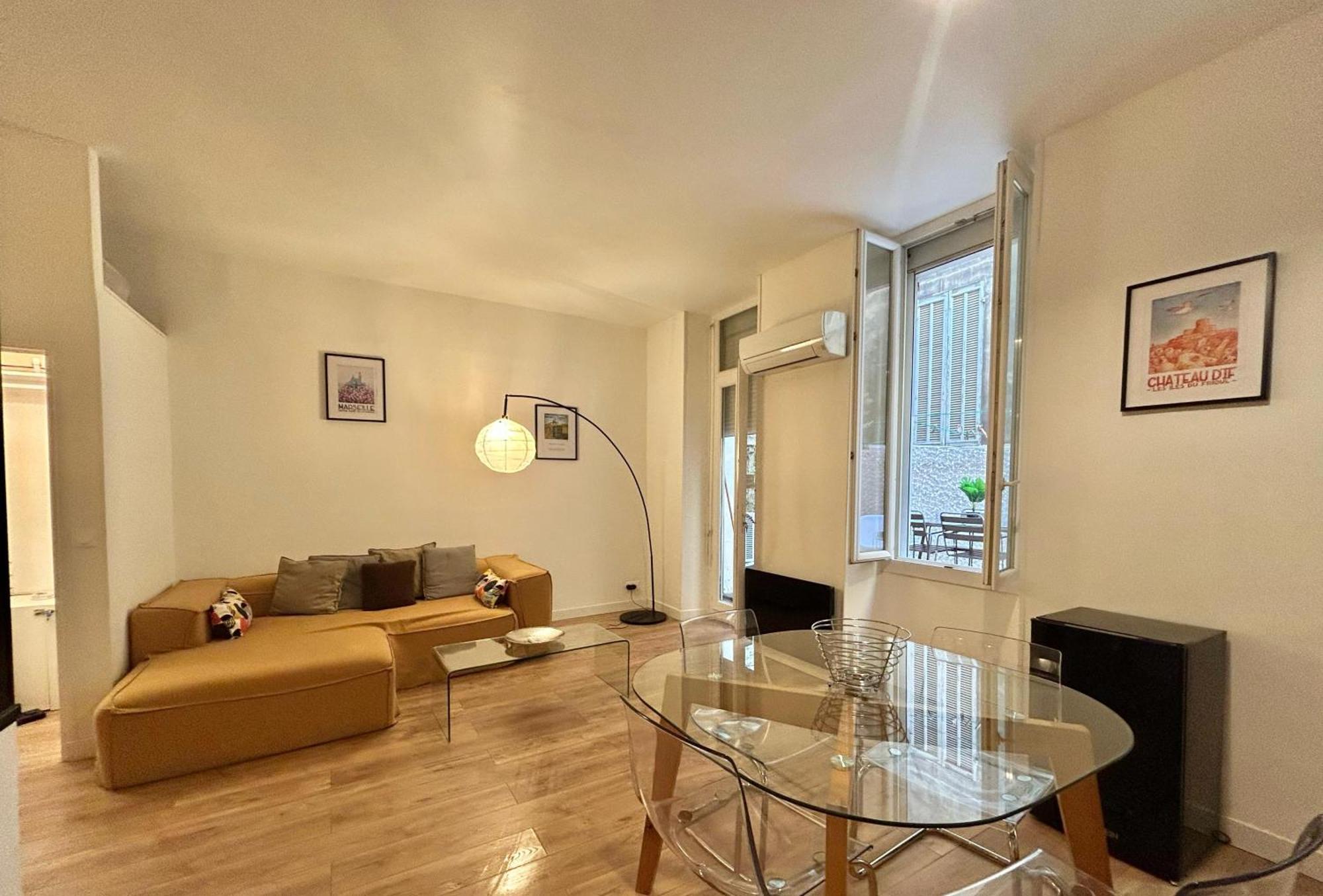 Chez Marie Et Romain- Appartement De Charme Au Coeur De La Joliette Proche Panier Centre Ville Marseille Kültér fotó